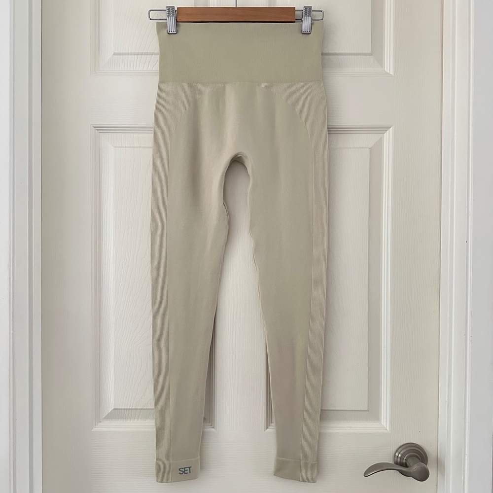 Set Active Los Angeles Sculptflex Legging Oat Milk Women’s Size Small - Picture 6 of 12